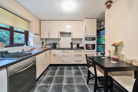 2 bedroom maisonette for sale, Midanbury Lane, Bitterne Park, Southampton, Hampshire, SO18