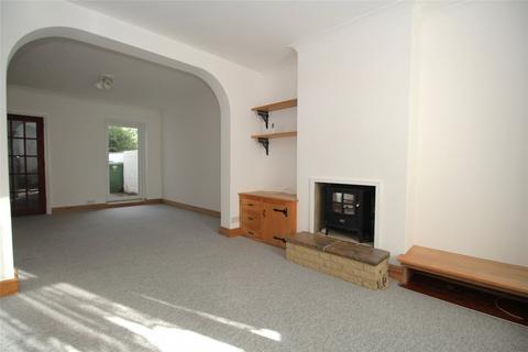 3 bedroom end of terrace house to rent, Youngs Road, Alton, Hampshire, GU34