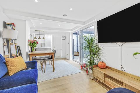 2 bedroom flat for sale, Pellant Road, London, SW6