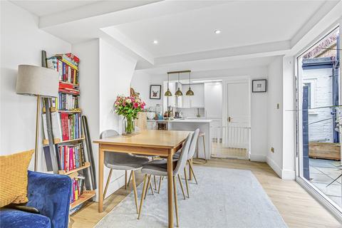 2 bedroom flat for sale, Pellant Road, London, SW6