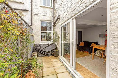 2 bedroom flat for sale, Pellant Road, London, SW6