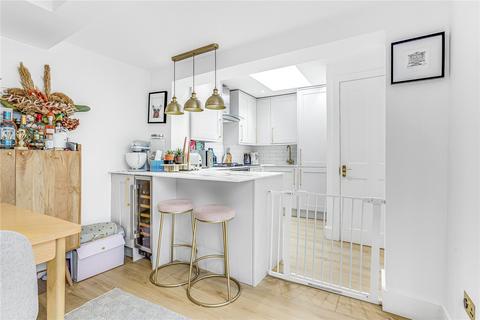 2 bedroom flat for sale, Pellant Road, London, SW6