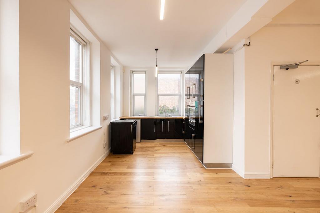 172 Arlington Rd4.jpg