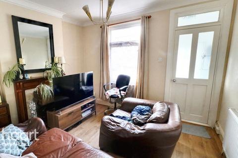 3 bedroom end of terrace house for sale, St Vincents Road, Dartford