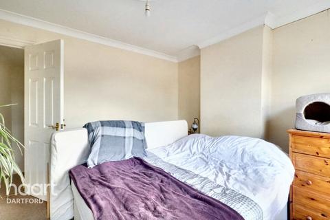 3 bedroom end of terrace house for sale, St Vincents Road, Dartford