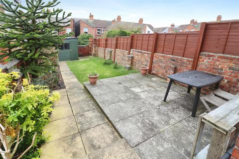 3 bedroom end of terrace house for sale, Whitworth Road, Wellingborough NN8