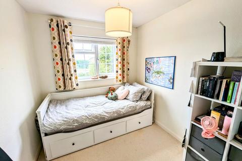 2 Acacia Close, Bristol, BS16 4NF