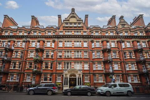 3 bedroom flat for sale, Clarence Gate Gardens, Baker Street, London, NW1