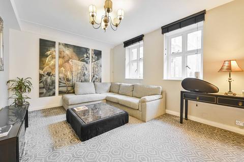 2 bedroom flat for sale, Carrington House,, Mayfair, London, W1J