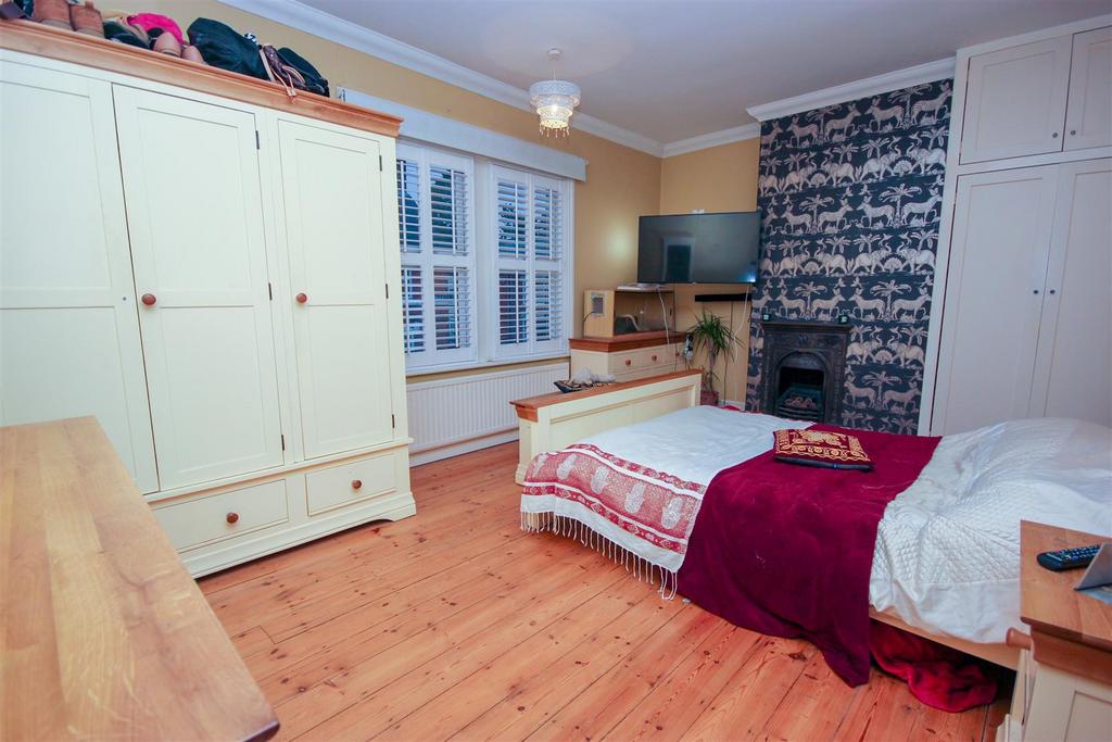 Master Bedroom.jpg
