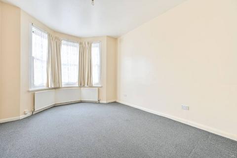 2 bedroom flat for sale, London road, Wembley, HA9