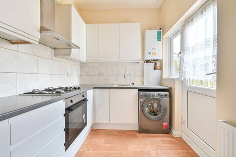 2 bedroom flat for sale, London road, Wembley, HA9