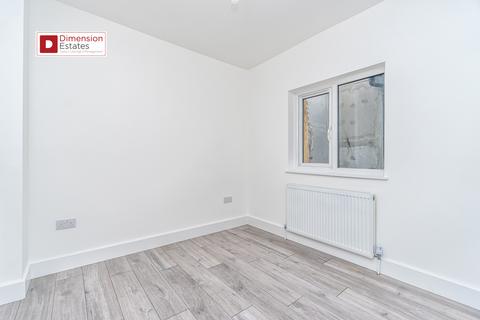 2 bedroom flat to rent, Marsh Hill, Homerton, E9