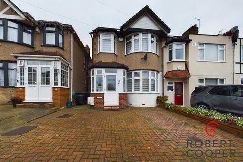 4 bedroom end of terrace house for sale, Carr Road, Northolt, Middlesex, UB5