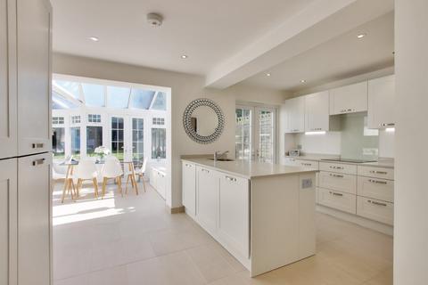 11 Ferndene, Longfield, DA3 7HJ