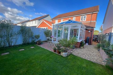 2 bedroom semi-detached house to rent, 2 Bedroom property with beautiful garden