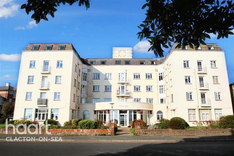 1 bedroom flat to rent, Oulton Hall