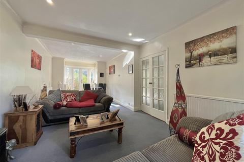 3 bedroom semi-detached house for sale, Ashfield Avenue, Bushey