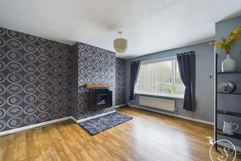 2 bedroom semi-detached house for sale, Winrose Grove, Leeds