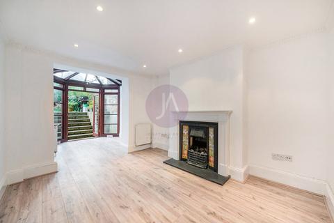 4 bedroom terraced house to rent, Blenheim Terrace, St Johns Wood, London, NW8