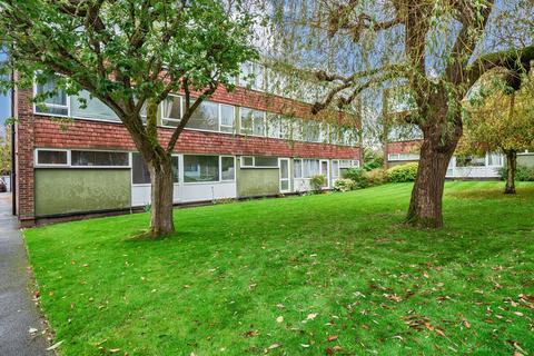 2 bedroom apartment for sale, Boxgrove Avenue, Guildford, Surrey, GU1