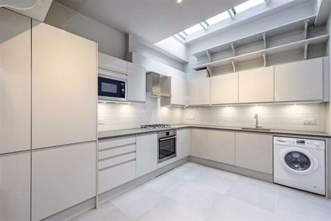 3 bedroom mews to rent, Pont Street Mews, London SW1X