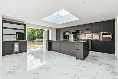 5 bedroom detached house for sale, Southwick Road, North Boarhunt, Fareham, Hampshire, PO17