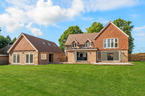 5 bedroom detached house for sale, Southwick Road, North Boarhunt, Fareham, Hampshire, PO17