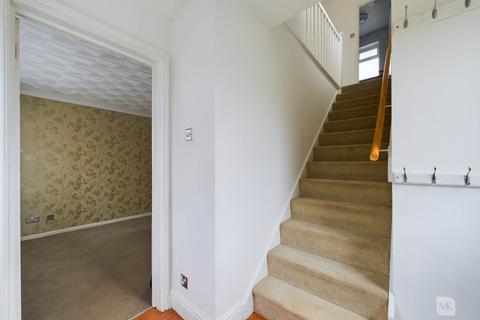 13 Catchpole Close, Greenleys, Milton Keynes, MK12 6LR