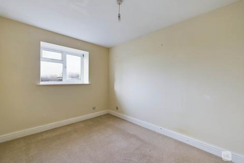 13 Catchpole Close, Greenleys, Milton Keynes, MK12 6LR