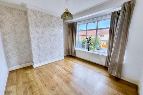 3 bedroom semi-detached house for sale, Woodward Road, Prestwich, M25