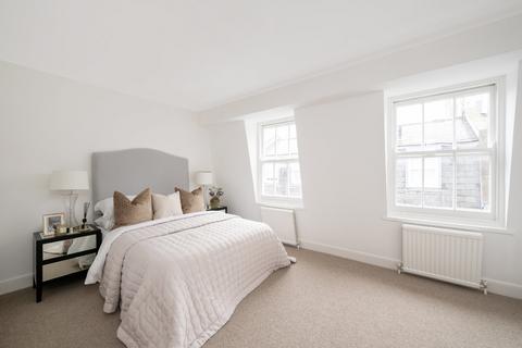 2 bedroom flat for sale, De Vere Mews, Kensington, London