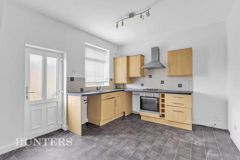 2 bedroom terraced house for sale, Stamford Road, Lees, Oldham