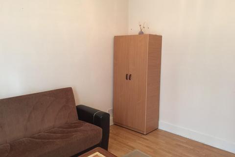 1 bedroom flat for sale, Salisbury Road, london