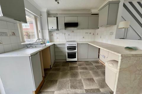 2 bedroom end of terrace house for sale, Maple Way, Burnham-On-Crouch