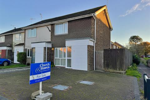 2 bedroom end of terrace house for sale, Maple Way, Burnham-On-Crouch