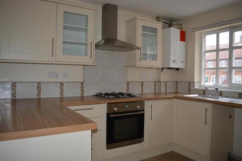 2 bedroom end of terrace house to rent, Rowland Road, Scunthorpe