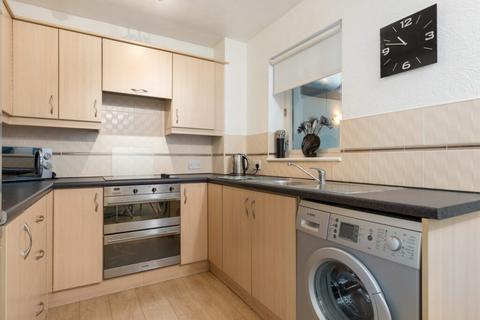29 Carleton Gate, Giffnock, Glasgow, G46 6NU