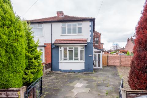 2 bedroom semi-detached house for sale, Skelton Road, Stretford, M32 0DX