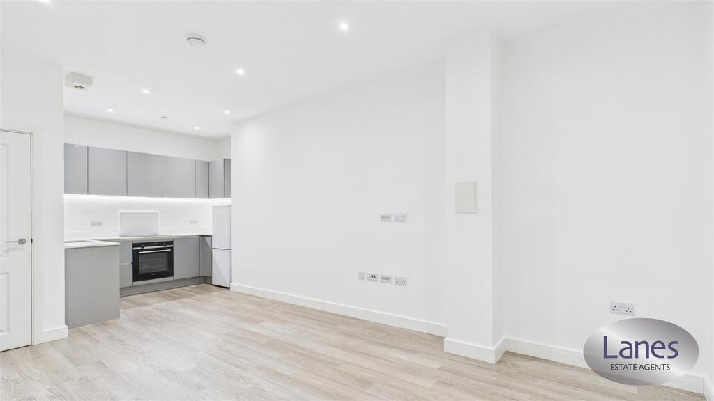 CAM05136 G0-PR0179-STILL003.jpg