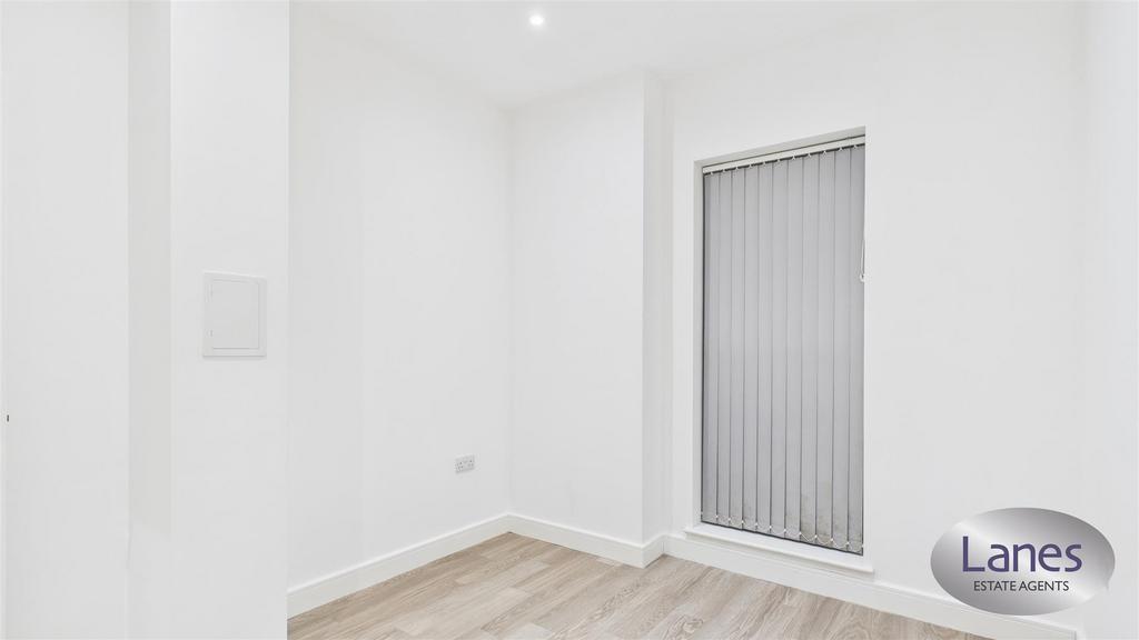 CAM05136 G0-PR0179-STILL006.jpg