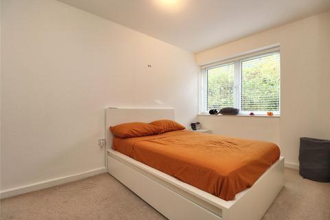 1 bedroom flat for sale, Chertsey Road, Surrey GU21