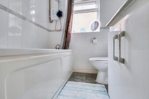 24 Bancroft Close, Stoke Holy Cross, Norwich, NR14 8LT