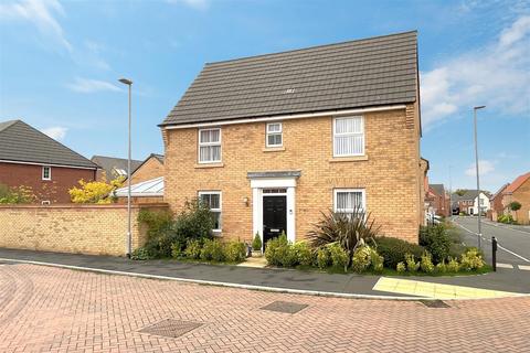 3 bedroom detached house for sale, Cowdell Grove, Bingham