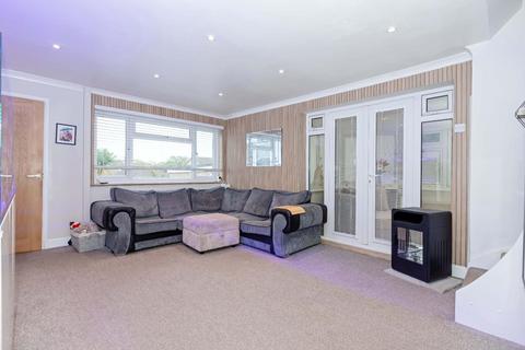 2 bedroom semi-detached house for sale, Chanctonbury Drive, Shoreham-By-Sea