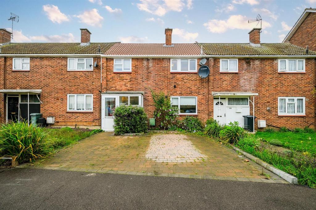 131 Brading Crescent-30 web.jpg