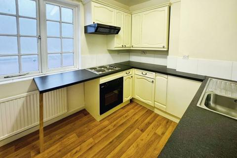 1 bedroom flat to rent, Emlyn Square, Swindon, SN1 5BP