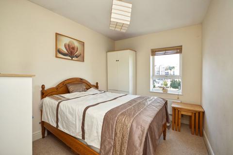 132 Newfoundland Way, Portishead, Bristol, BS20 7PT