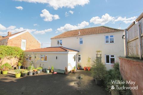 2 bedroom detached house for sale, Hyde Park Avenue, North Petherton, Somerset TA6