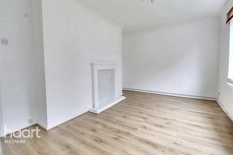 2 bedroom apartment to rent, Sunderland Close, ROCHESTER